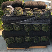 Load image into Gallery viewer, Pallet of Bluegrass sod from farm
